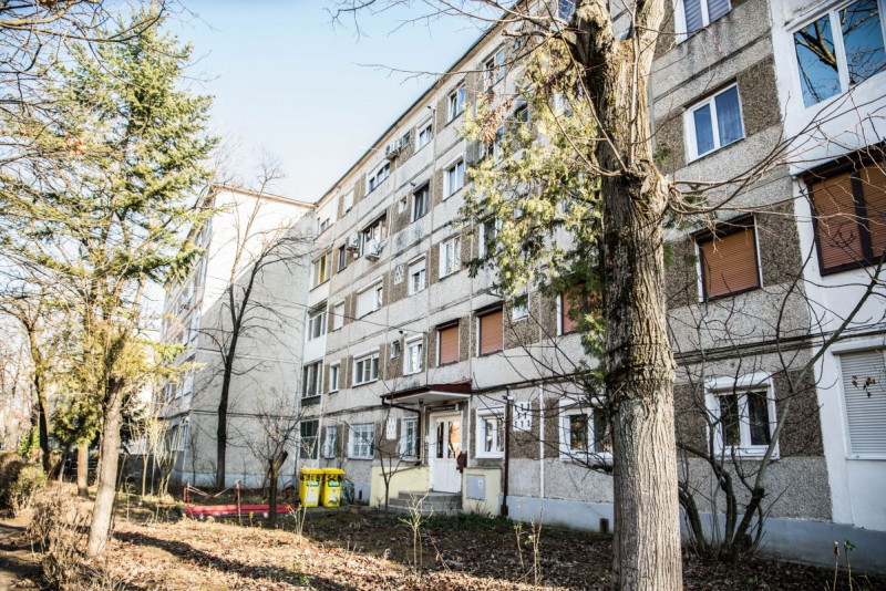 Cel mai ieftin apartament cu 3 camere din zona Dacia, aproape de Mall