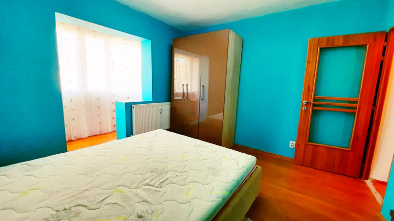 Apartament 3 camere decomandate zona Mircea cel Batran