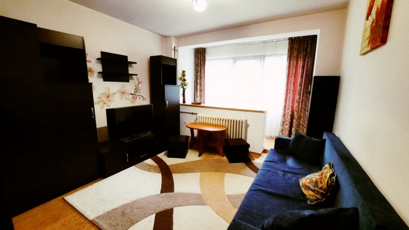 Apartament decomandat vis-a-vis de Iulius Mall - 2 camere mobilat, liber