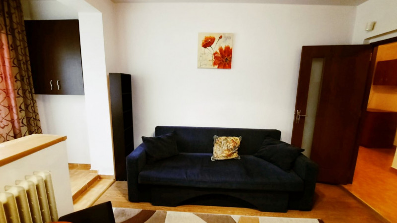 Apartament decomandat vis-a-vis de Iulius Mall - 2 camere mobilat, liber