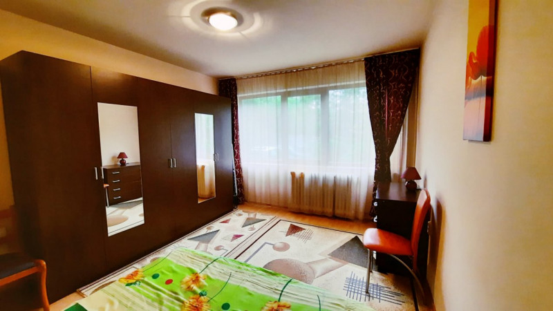 Apartament decomandat vis-a-vis de Iulius Mall - 2 camere mobilat, liber