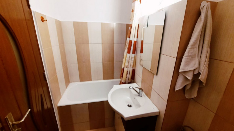 Apartament decomandat vis-a-vis de Iulius Mall - 2 camere mobilat, liber
