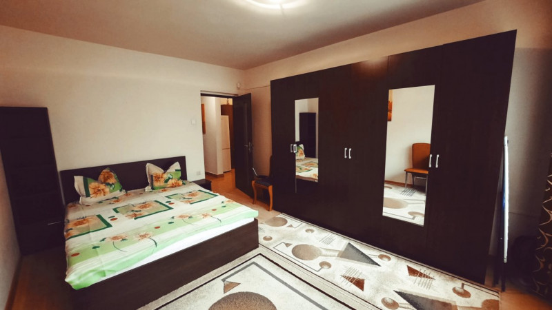 Apartament decomandat vis-a-vis de Iulius Mall - 2 camere mobilat, liber