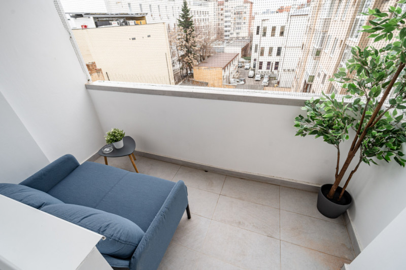 Apartament Central Renovat cu vedere in Piata Victoriei