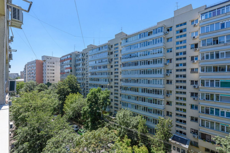 Apartament de 3 camere cu 2 bai, Bd. Ferdinand - Avrig, comision 0%!