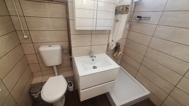 Apartament etaj 7 Torontal aproape de Mall