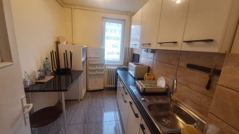 Apartament etaj 7 Torontal aproape de Mall