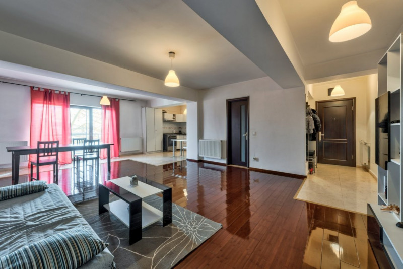 Apartament spatios si excelent pozitionat, loc de parcare in curte, Otopeni!