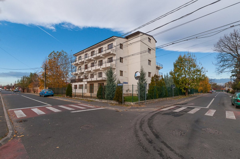 Apartament spatios si excelent pozitionat, loc de parcare in curte, Otopeni!