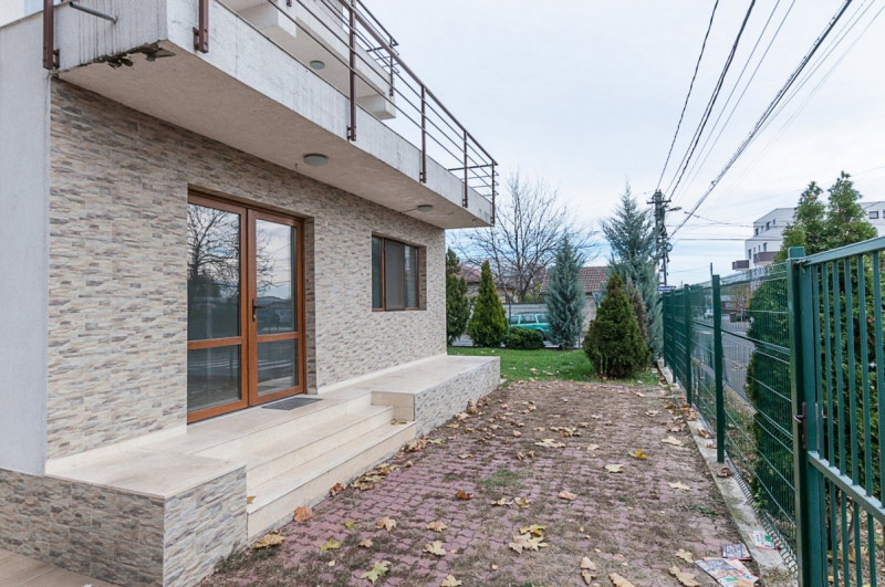 Apartament spatios si excelent pozitionat, loc de parcare in curte, Otopeni!