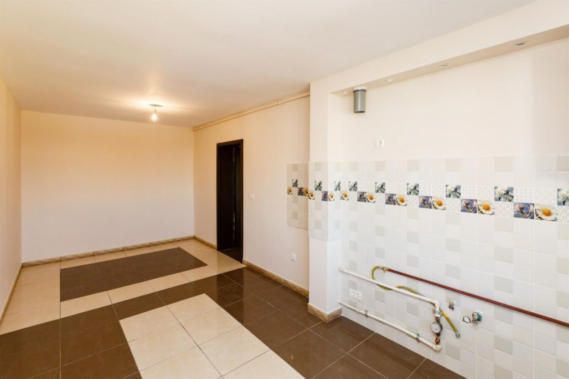 3 camere confort I bloc din 2008 zona Girocului (Plăvăț II) cu 0% comision!