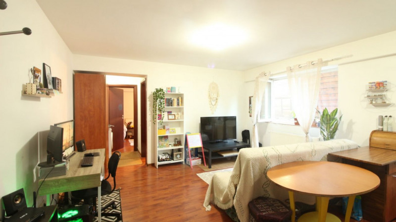 Titan- metrou 1 Decembrie, apartament 2 camere, ideal investitie, mobilat/utilat