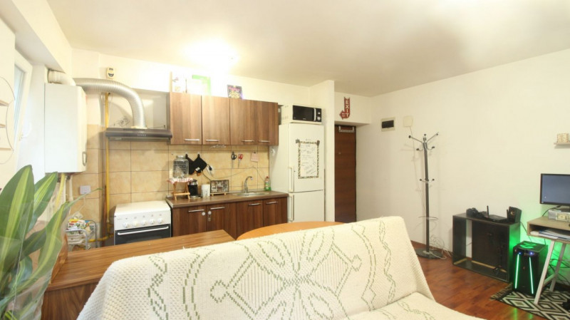 Titan- metrou 1 Decembrie, apartament 2 camere, ideal investitie, mobilat/utilat