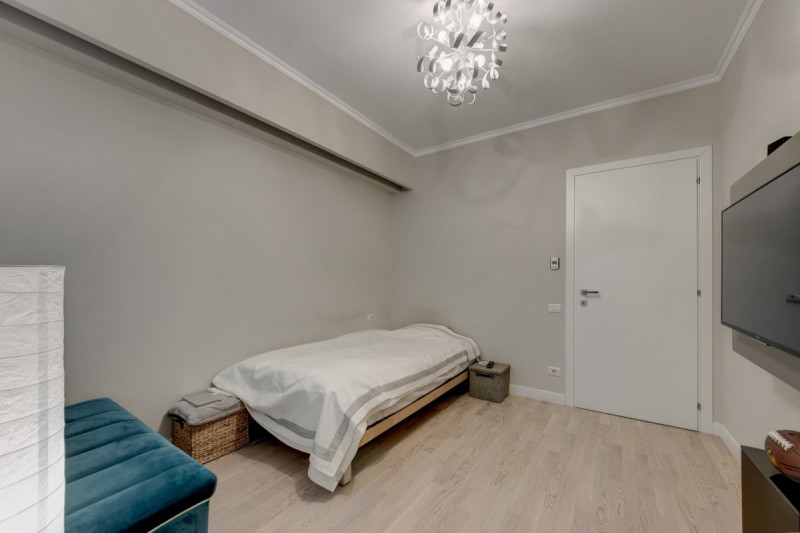 Baneasa, Aleea Privighetorilor,  Apartament unic.