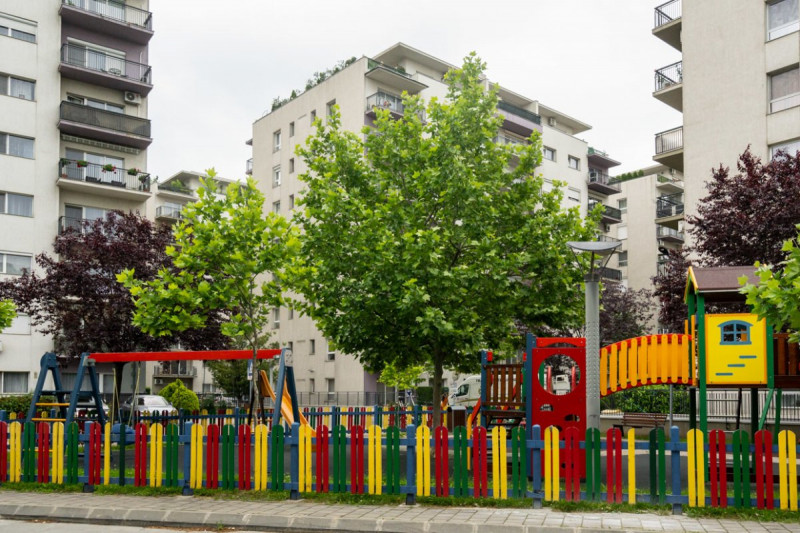 Vanzare 3 camere, spatiu verde, Complex Ten Blocks Militari