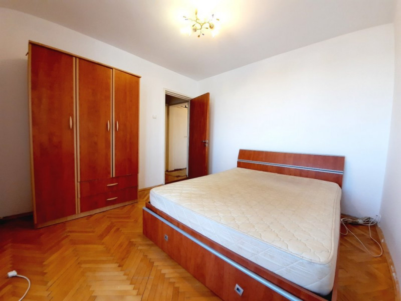 Apartament 3 camere B-dul.1 Decembrie 1918 Faur Poarta 4, Auchan Titan
