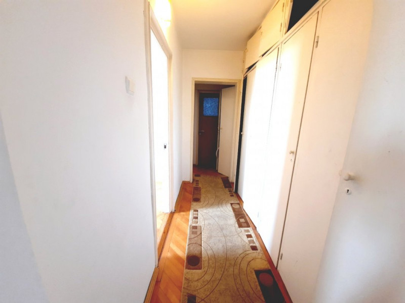 Apartament 3 camere B-dul.1 Decembrie 1918 Faur Poarta 4, Auchan Titan