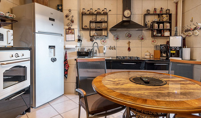 Apartament superb - Living 30 mp.