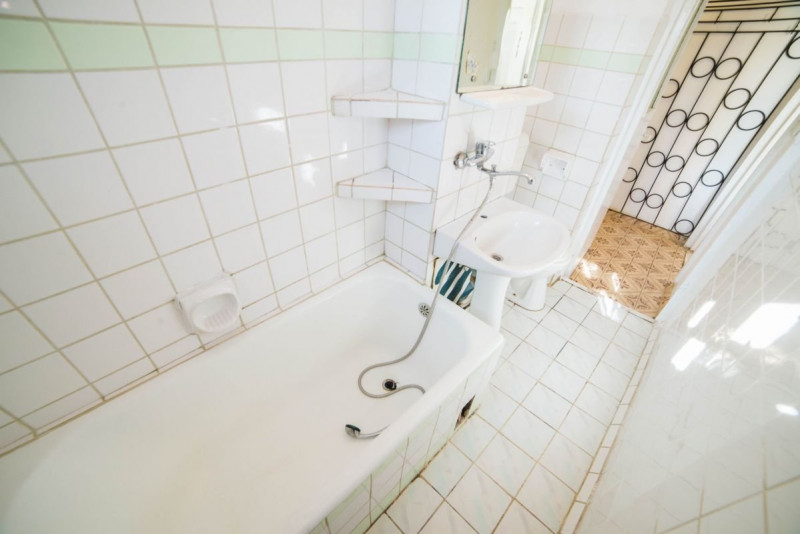 Cel mai ieftin apartament cu 3 camere din zona Dacia, aproape de Mall