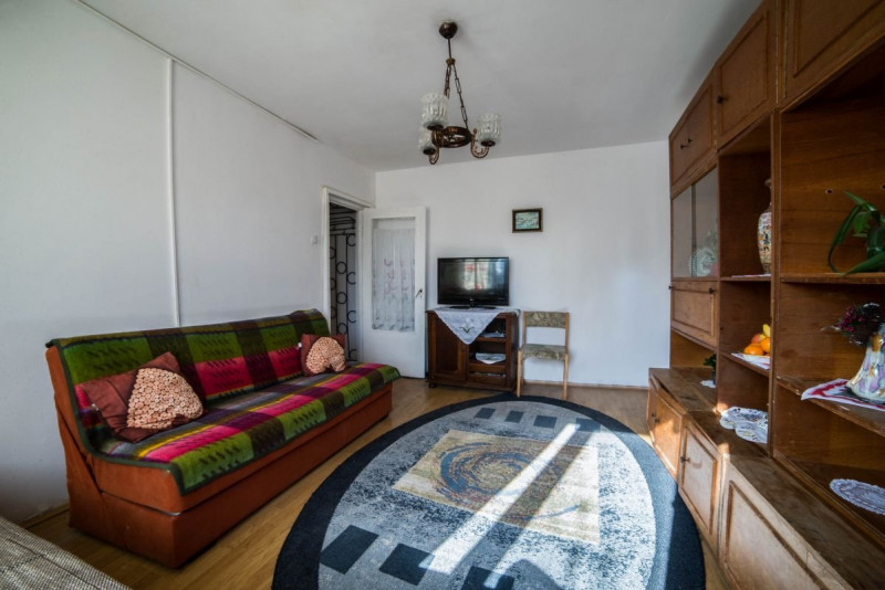 Cel mai ieftin apartament cu 3 camere din zona Dacia, aproape de Mall
