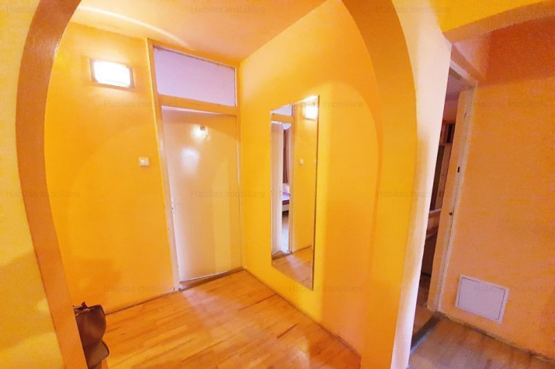  Apartament 3 camere cu garaj, strada Jupiter, Zorilor  