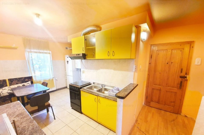  Apartament 3 camere cu garaj, strada Jupiter, Zorilor  