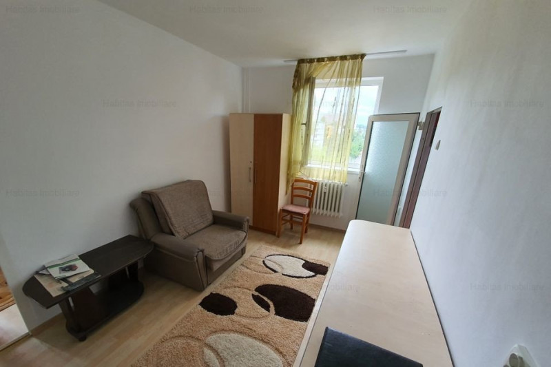 Apartament cu 2 camere strada C. Brancoveanu, etaj 3/4  