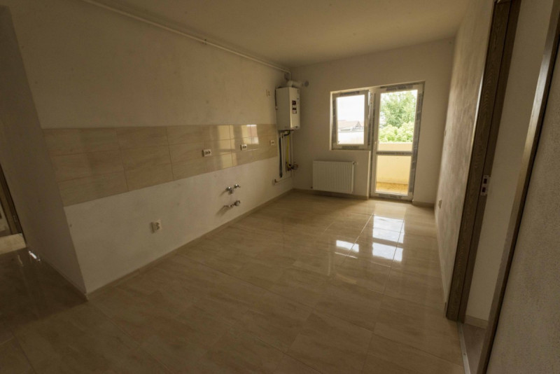 De vanzare apartament 3 camere Girocului