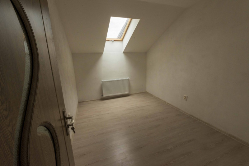 De vanzare apartament 3 camere Girocului