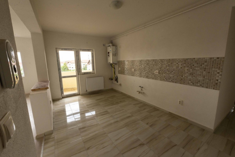 De vanzare apartament 3 camere Girocului