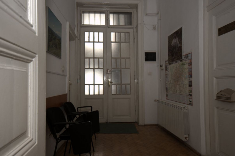 Apartament 5 camere ideal birouri -Piata Unirii