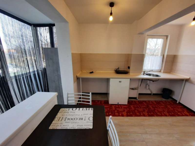 Apartament 1 camera decomandata zona Shoping City Sagului, mobilat complet