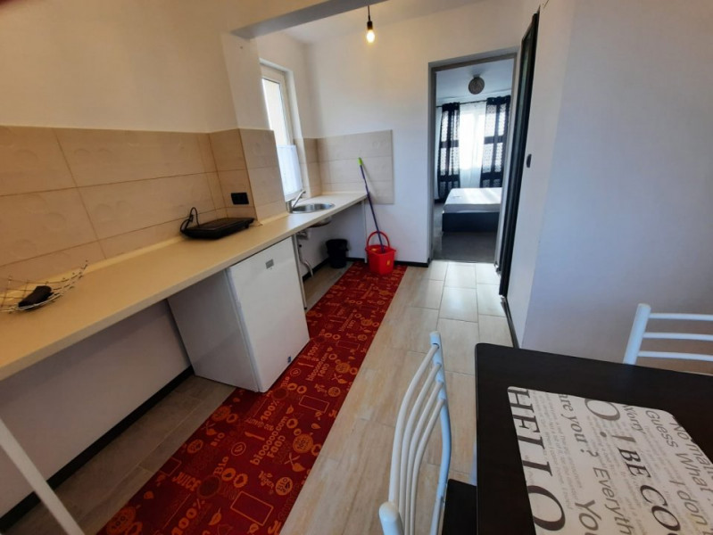 Apartament 1 camera decomandata zona Shoping City Sagului, mobilat complet
