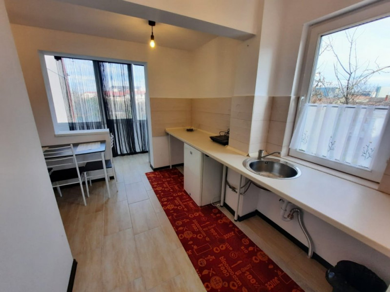 Apartament 1 camera decomandata zona Shoping City Sagului, mobilat complet