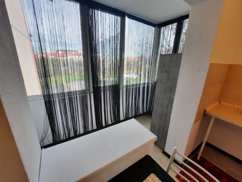 Apartament 1 camera decomandata zona Shoping City Sagului, mobilat complet