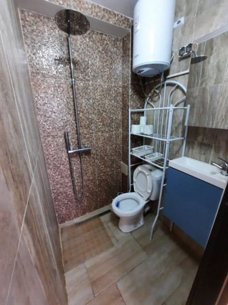 Apartament 1 camera decomandata zona Shoping City Sagului, mobilat complet