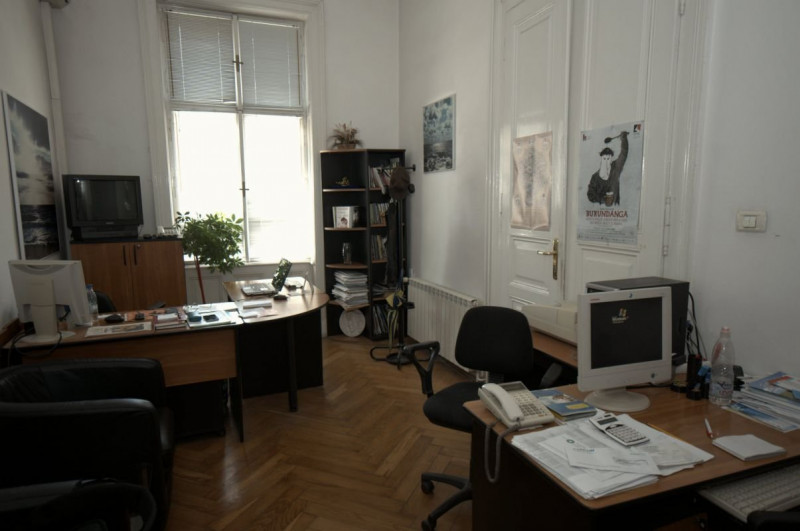 Apartament 5 camere ideal birouri -Piata Unirii