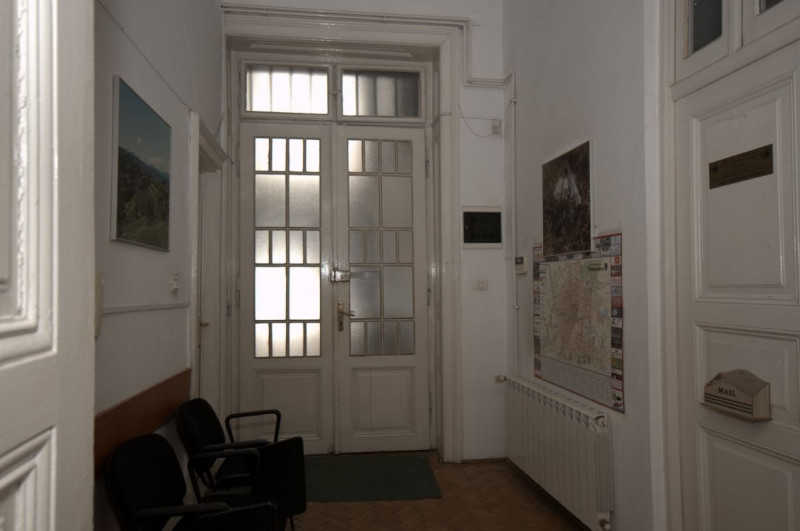 Apartament 5 camere ideal birouri -Piata Unirii