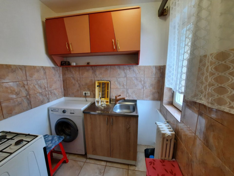 Garsonieră parter, amenajata zona Sagului - Dambovita - 170 euro 