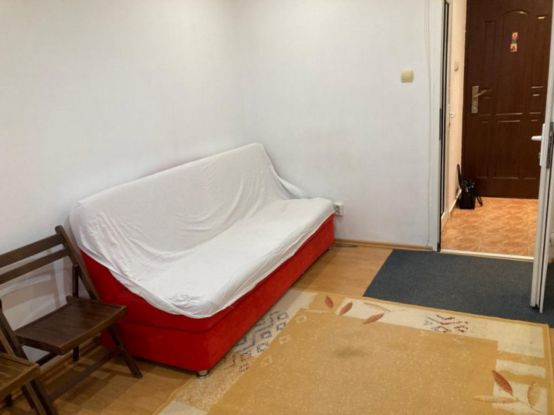 Garsoniera zona Soarelui, mobilata, etaj 4 cu 0% comision