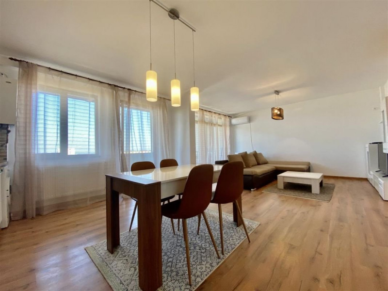 Apartament 3 camere, Hotel IQ - V533
