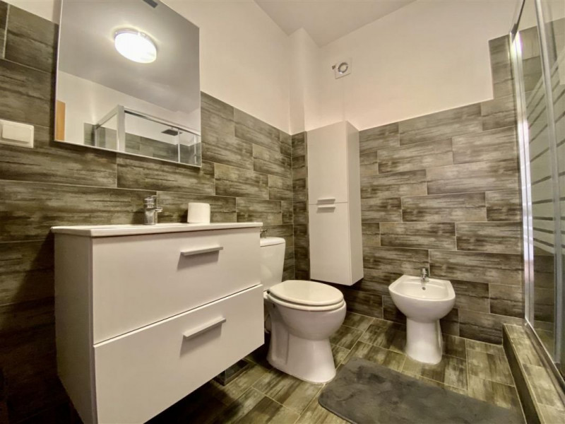Apartament 3 camere, Hotel IQ - V533