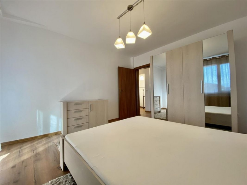 Apartament 3 camere, Hotel IQ - V533