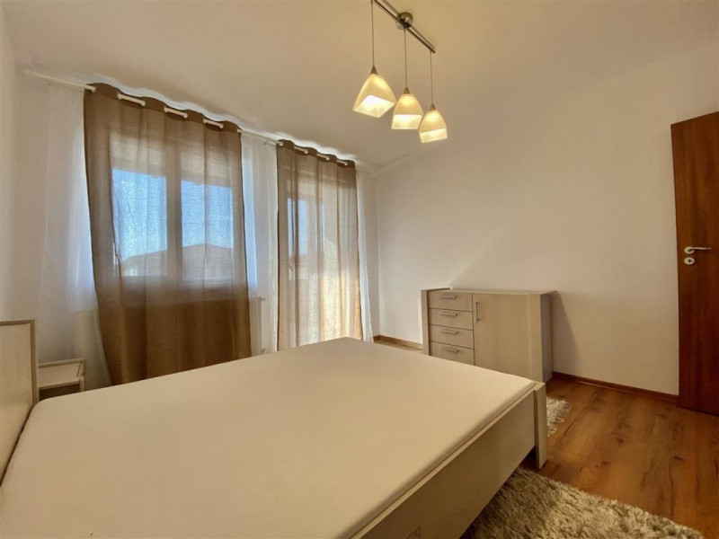 Apartament 3 camere, Hotel IQ - V533