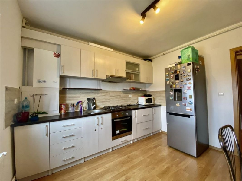 Apartament 3 camere, 76 mp, mobilat complet - ID V465