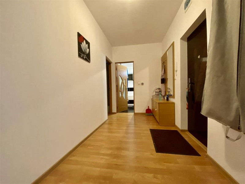 Apartament 3 camere, 76 mp, mobilat complet - ID V465