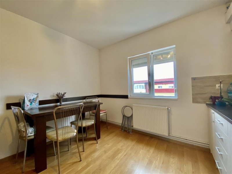 Apartament 3 camere, 76 mp, mobilat complet - ID V465
