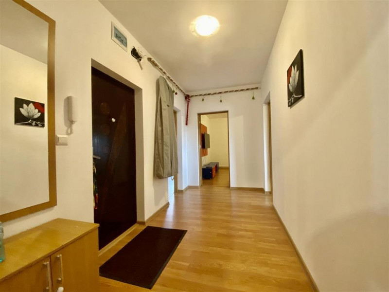 Apartament 3 camere, 76 mp, mobilat complet - ID V465