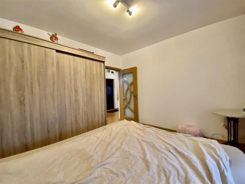 Apartament 3 camere, 76 mp, mobilat complet - ID V465