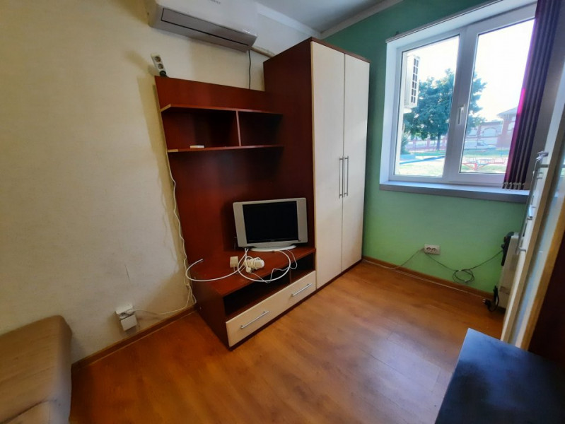 Garsoniera la parter zona Complex Studentesc, (Bld Eroilor 47) 0% comision!